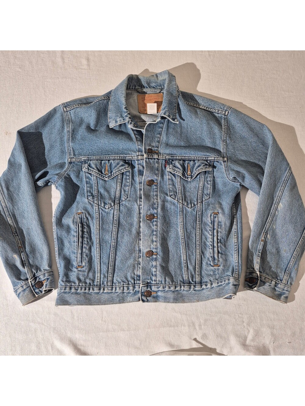 Vintage Levi's Relaxed Type 3 Trucker M Med light wash denim jacket 90s 00s